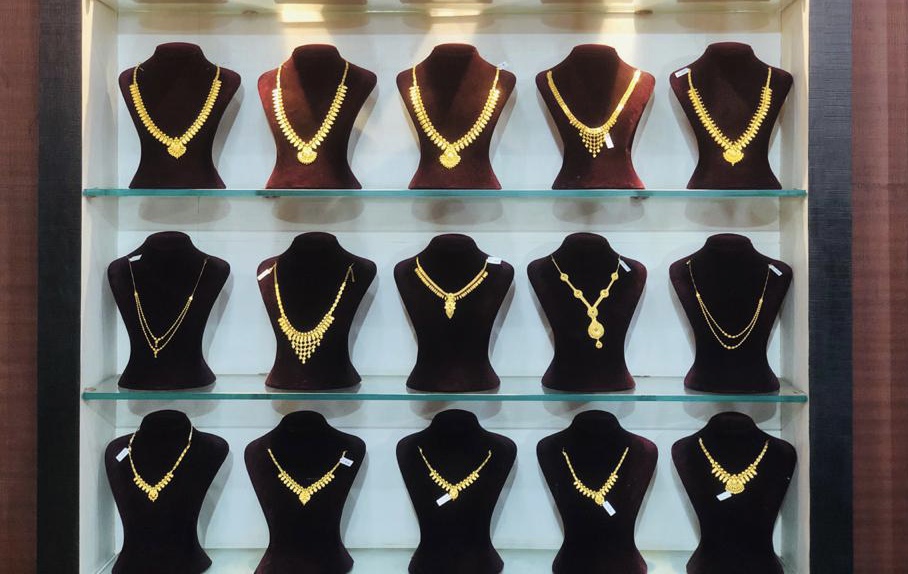 DEEPA GOLD & SILVER KASARAGOD